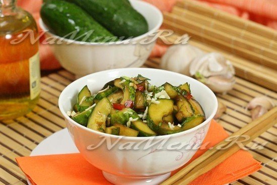 Китайский салат огурцы с кинзой