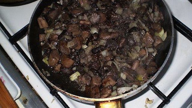 Капуста, тушеная с грибами и картошкой: рецепты, как потушить капусту с грибами и картошкой