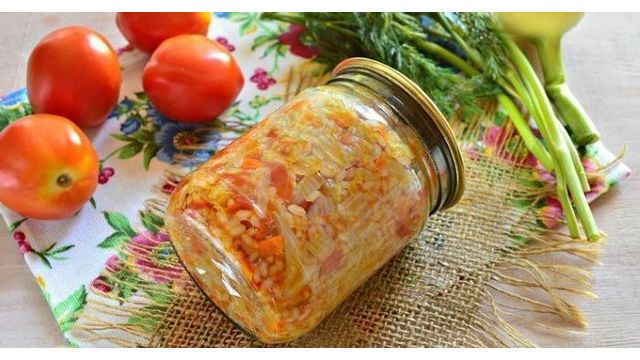 Салат с рисом и овощами на зиму — рецепты с кабачками, помидорами и перцем